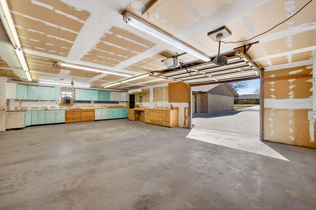 2507 E 24th St, Big Spring, TX 79720