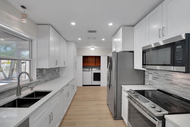 600 NW 12th Avenue, Boca Raton, FL 33486