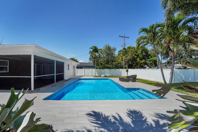 600 NW 12th Avenue, Boca Raton, FL 33486