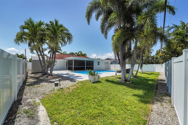 600 NW 12th Avenue, Boca Raton, FL 33486