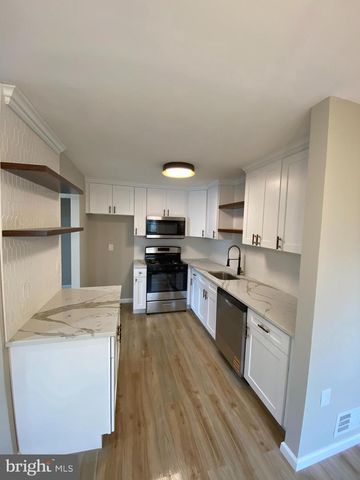 802 BEGONIA CT, Jackson, NJ 08527