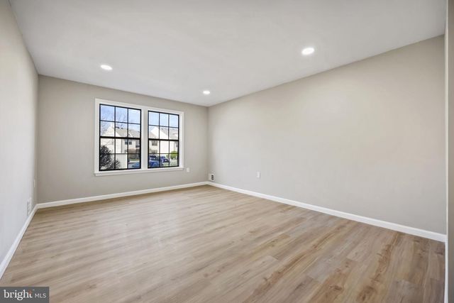 802 BEGONIA CT, Jackson, NJ 08527