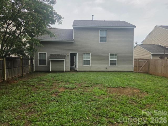 821 Lakehill Road, Charlotte, NC 28214