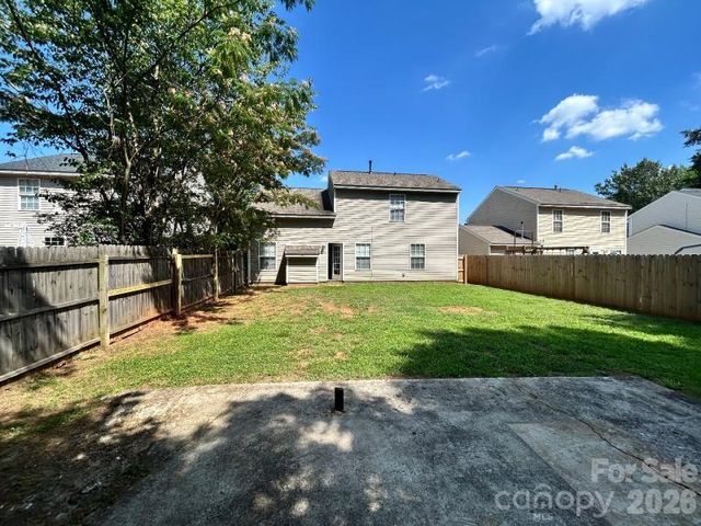 821 Lakehill Road, Charlotte, NC 28214