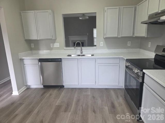 821 Lakehill Road, Charlotte, NC 28214