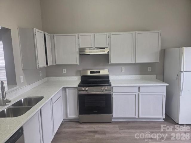 821 Lakehill Road, Charlotte, NC 28214