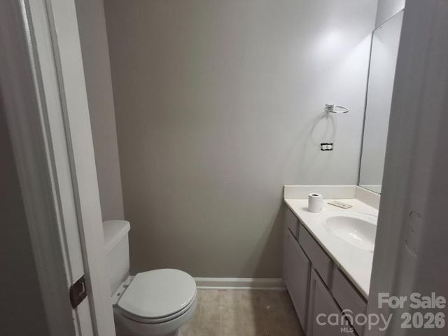 821 Lakehill Road, Charlotte, NC 28214