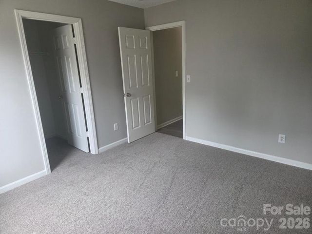 821 Lakehill Road, Charlotte, NC 28214
