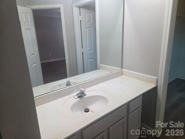 821 Lakehill Road, Charlotte, NC 28214