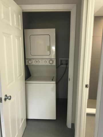142 SW 8th Avenue Apt D, Delray Beach, FL 33444