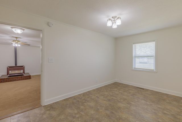 177 W Reed Road, Lafayette, GA 30728