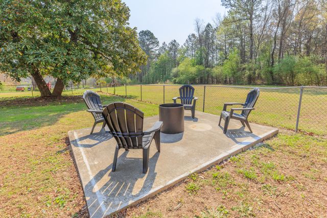 177 W Reed Road, Lafayette, GA 30728