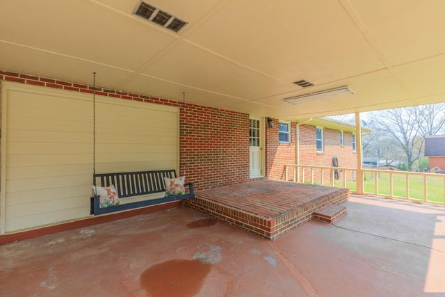 177 W Reed Road, Lafayette, GA 30728