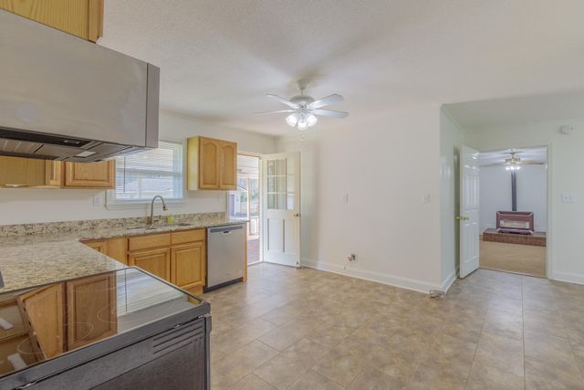 177 W Reed Road, Lafayette, GA 30728