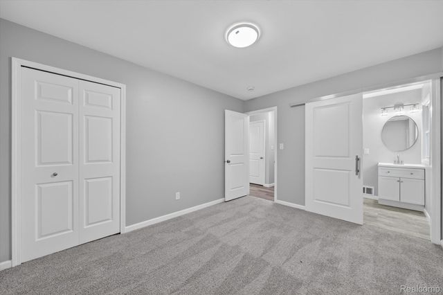 14203 Fenton, Redford Charter Township, MI 48239