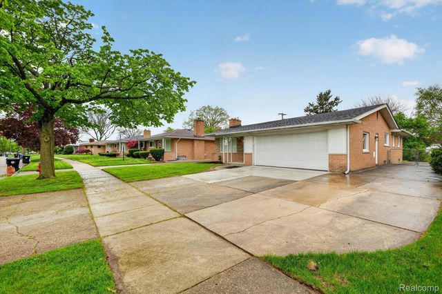 14203 Fenton, Redford Charter Township, MI 48239