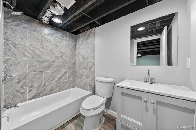 14203 Fenton, Redford Charter Township, MI 48239