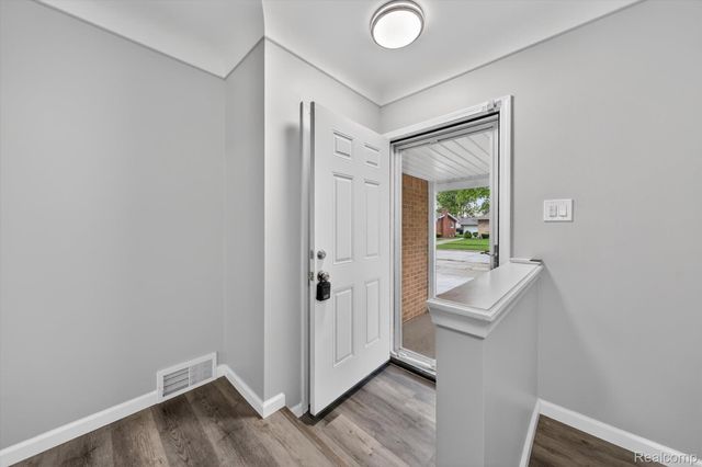 14203 Fenton, Redford Charter Township, MI 48239