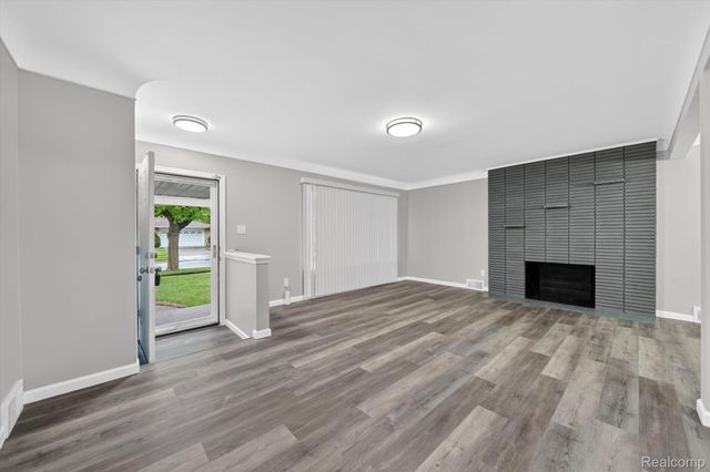 14203 Fenton, Redford Charter Township, MI 48239