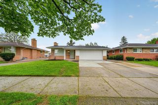 14203 Fenton, Redford Charter Township, MI 48239