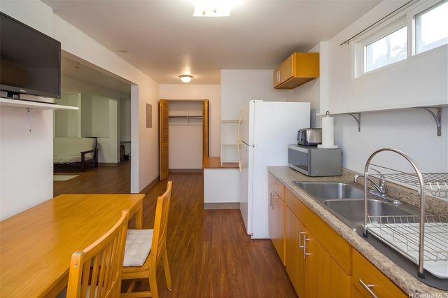 2805 Waialae Avenue, Honolulu, HI 96826