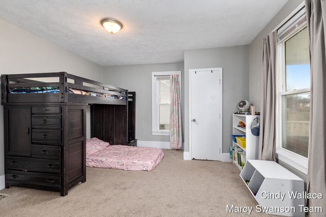 2890 Vermont Avenue, Grandville, MI 49418