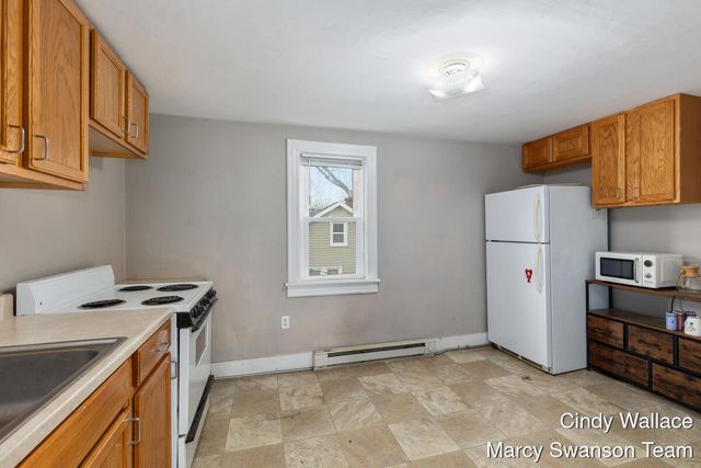 2890 Vermont Avenue, Grandville, MI 49418