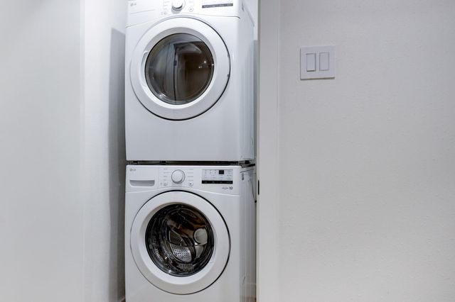 3403 Audubon Place 2, Houston, TX 77006