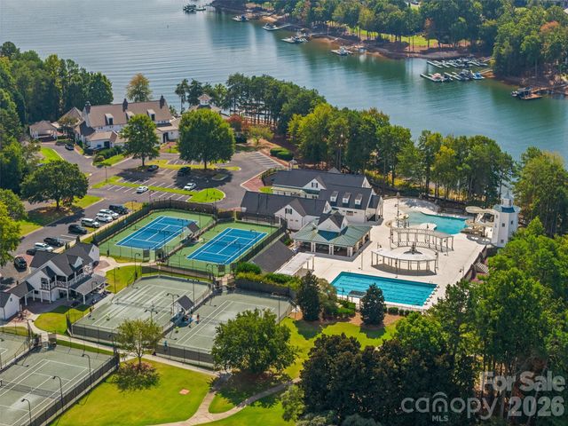 111 Chatham Road, Mooresville, NC 28117