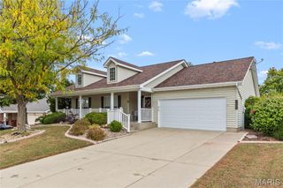 6 Autumn Grove Court, O'fallon, MO 63366