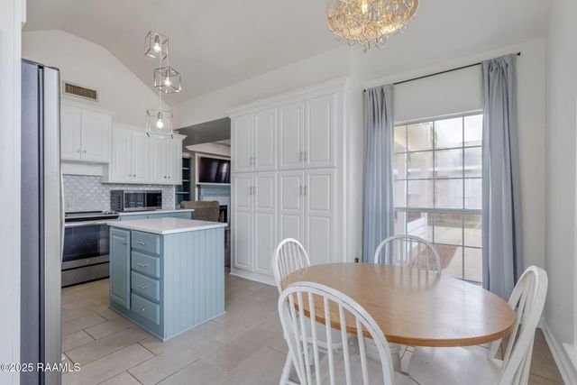 411 Pine Valley Drive, Youngsville, LA 70592