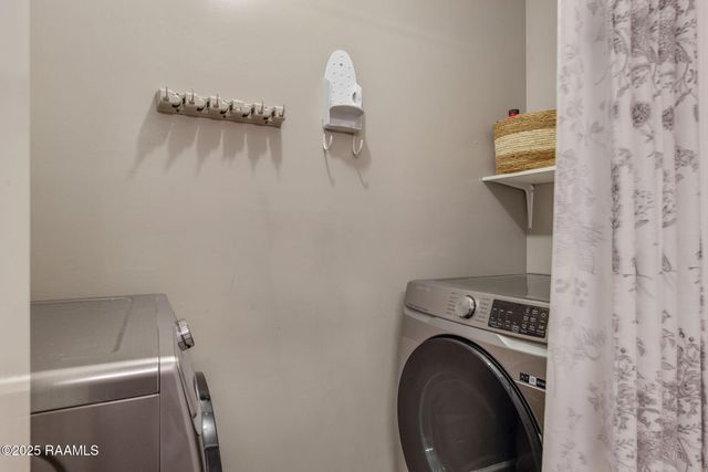 411 Pine Valley Drive, Youngsville, LA 70592