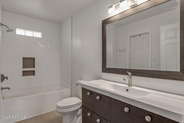 411 Pine Valley Drive, Youngsville, LA 70592