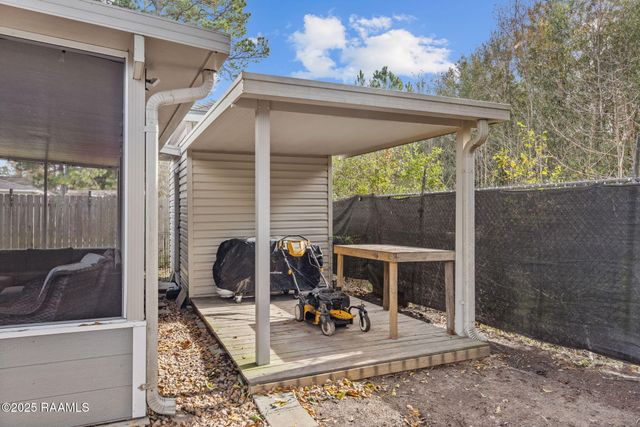 411 Pine Valley Drive, Youngsville, LA 70592