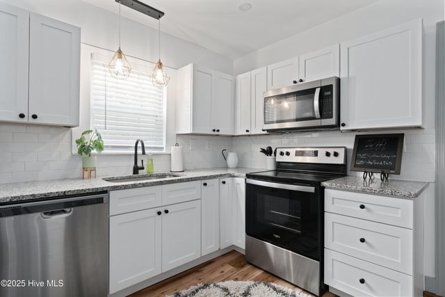 917 Wooster Street, Wilmington, NC 28401