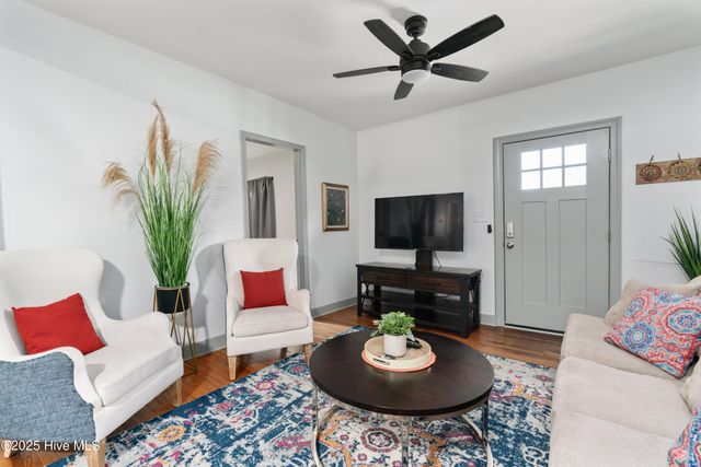 917 Wooster Street, Wilmington, NC 28401