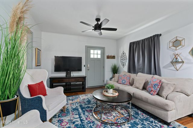 917 Wooster Street, Wilmington, NC 28401