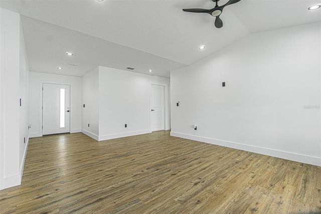4250 OAK BLUFF AVENUE, Holiday, FL 34691