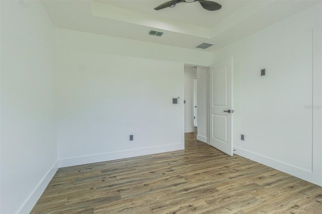 4250 OAK BLUFF AVENUE, Holiday, FL 34691