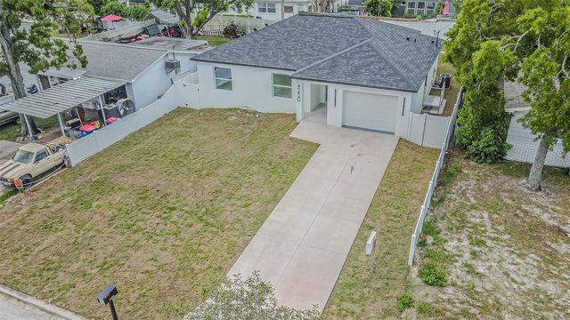 4250 OAK BLUFF AVENUE, Holiday, FL 34691
