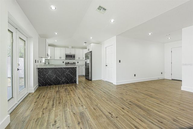 4250 OAK BLUFF AVENUE, Holiday, FL 34691