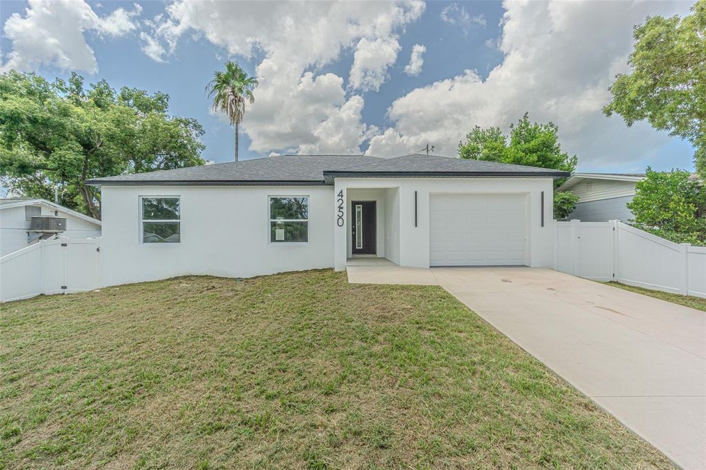 4250 OAK BLUFF AVENUE, Holiday, FL 34691