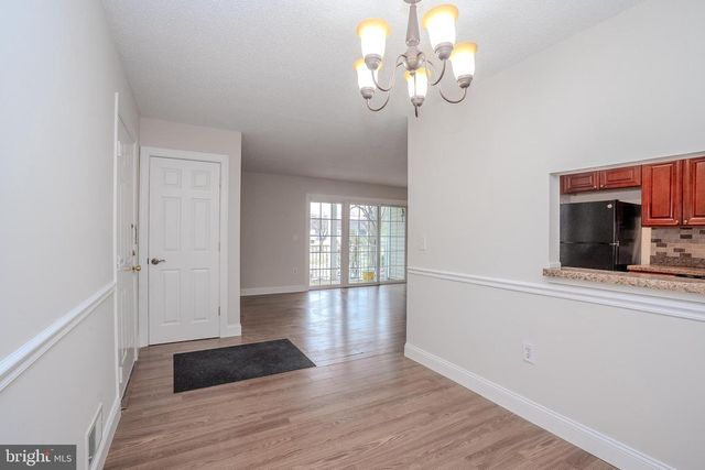 22 AMBERLY CT, Franklin Park, NJ 08823