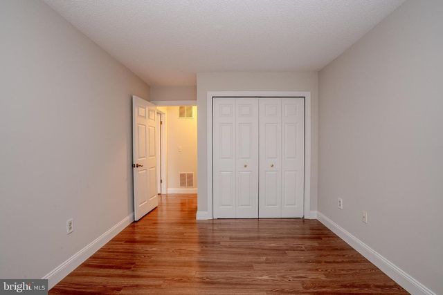 22 AMBERLY CT, Franklin Park, NJ 08823