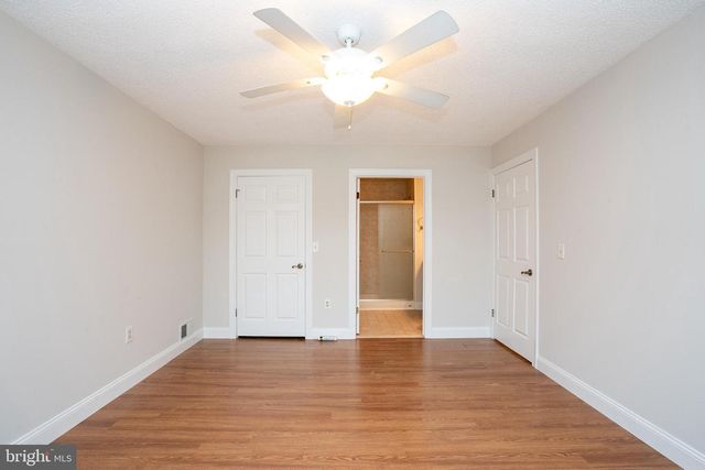 22 AMBERLY CT, Franklin Park, NJ 08823