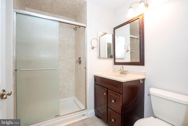 22 AMBERLY CT, Franklin Park, NJ 08823