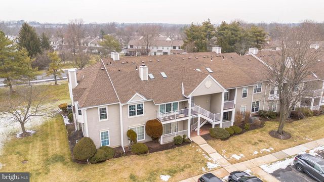 22 AMBERLY CT, Franklin Park, NJ 08823