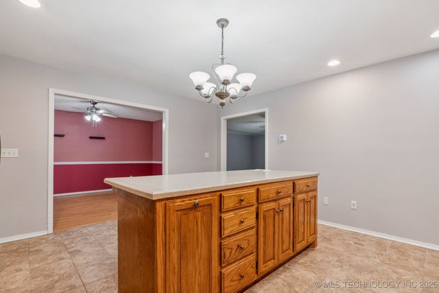 617 Ridgewood Drive, Pryor, OK 74361