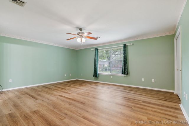 617 Ridgewood Drive, Pryor, OK 74361