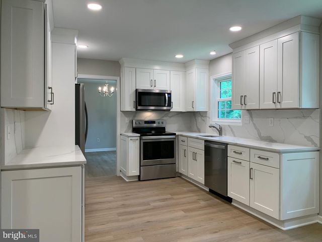 117 MIDWAY RD, Phoenixville, PA 19460
